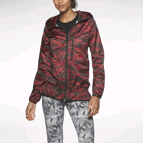 Nike Jackets & Blazers - Nike Packable Camouflage Camo Trail Windbreaker Jacket Women's Medium